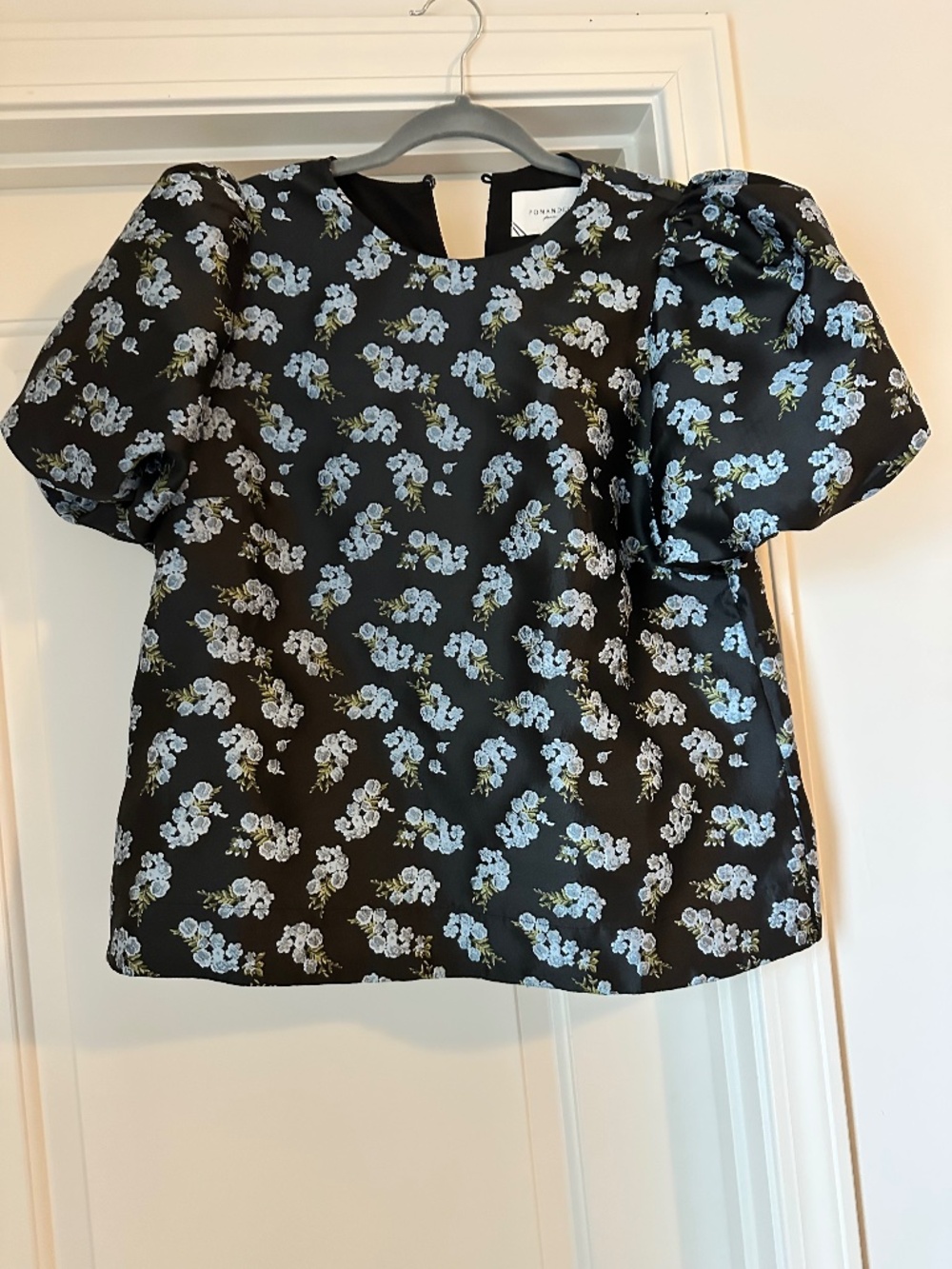Pomander Place Top